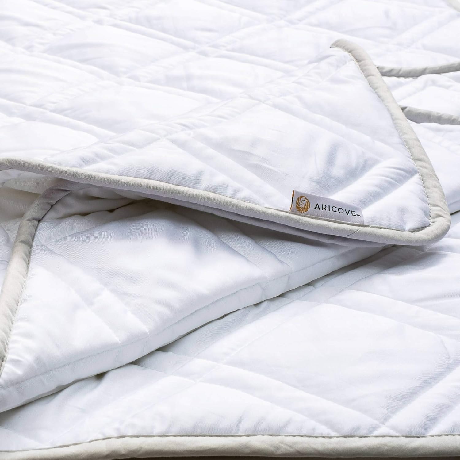 Aricove Cooling Weighted Blanket, 12 lbs, Twin Size for Adults, Luxury Heavy Blanket, Silky Soft Bamboo Viscose, 48x72 inches, Machine Washable, White